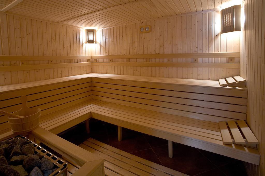 Hotel Chinar Hisarya Esterno foto